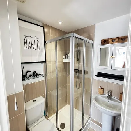 Delux Room With Private Parking, Sleeps 2, Perfect For Cotswold Getaway, Easy A419 Access Blunsdon Экстерьер фото